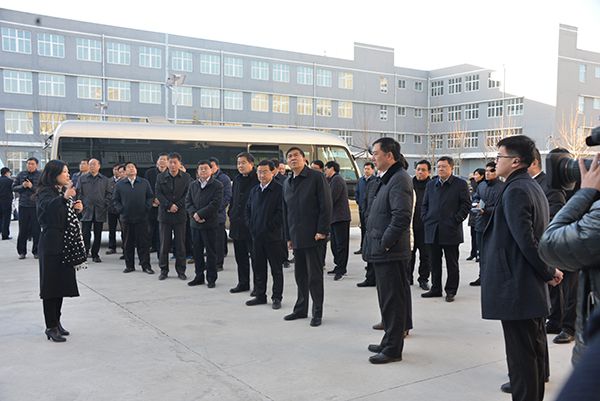 安陽市委書記李公樂，市長王新偉等市四大班子領導蒞臨金秋照明考察觀摩